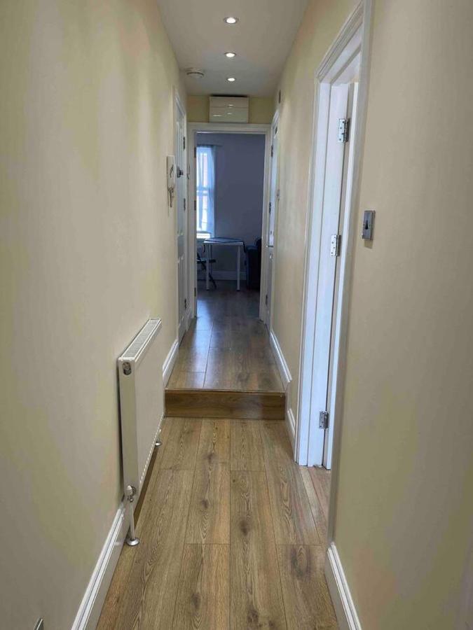 Quiet And Cozy 2 Seperate Bedrooms And 2 Bathroom With Terrace Londra Esterno foto