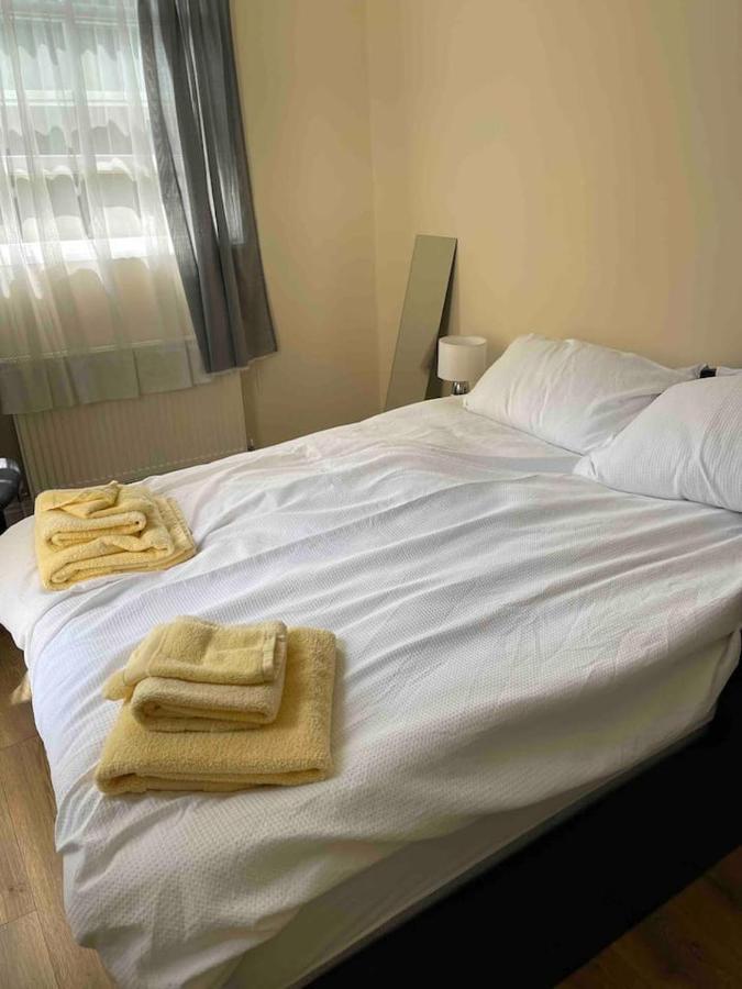 Quiet And Cozy 2 Seperate Bedrooms And 2 Bathroom With Terrace Londra Esterno foto